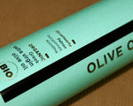 Kaltgepresstes Olivenöl, bio von Greenomic - Nahaufnahme