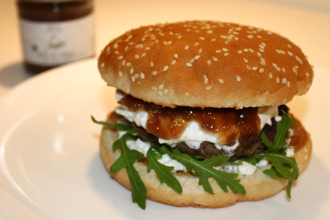 Rezept: Italian Burger mit cremigem Burrata und Tropea-Zwiebel Konfit