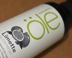 Natives Olivenöl extra mit Limetten-Aroma von Greenomic - Nahaufnahme