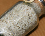Fleur de Sel mit drei Pfeffersorten von Quai Sud - Nahaufnahme